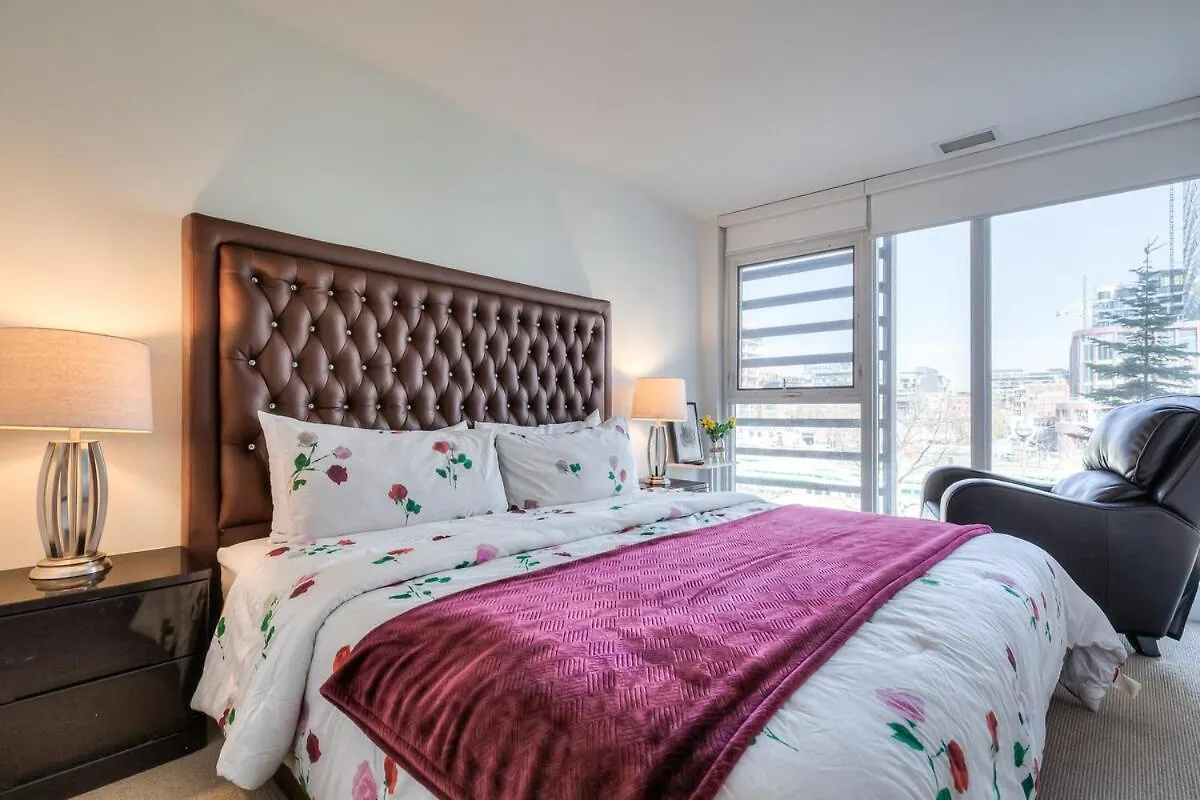 Charming 4Br Downtown Townhome Near Cn Tower Free Parking Toronto
