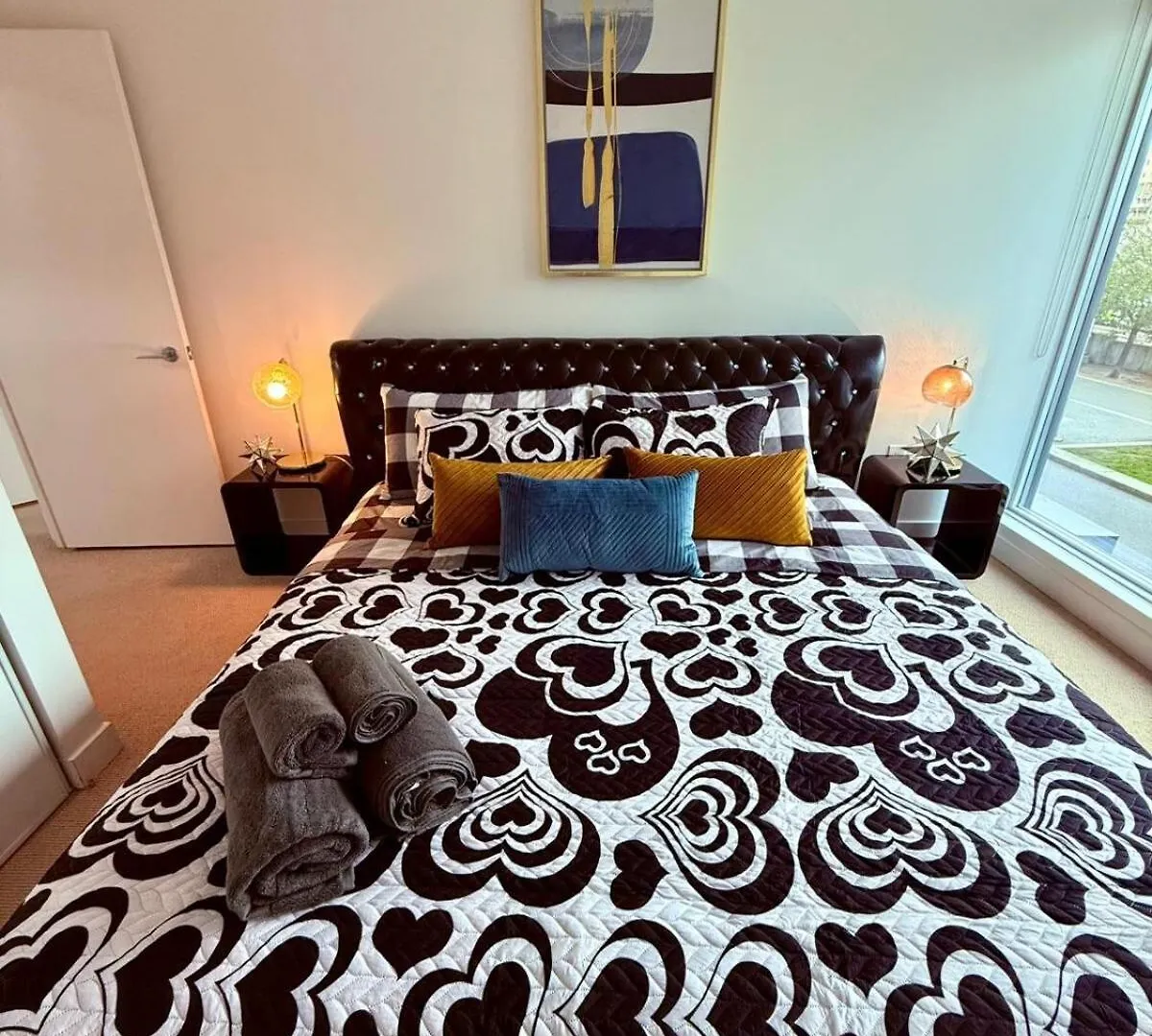Charming 4Br Downtown Townhome Near Cn Tower Free Parking Toronto Apartment
