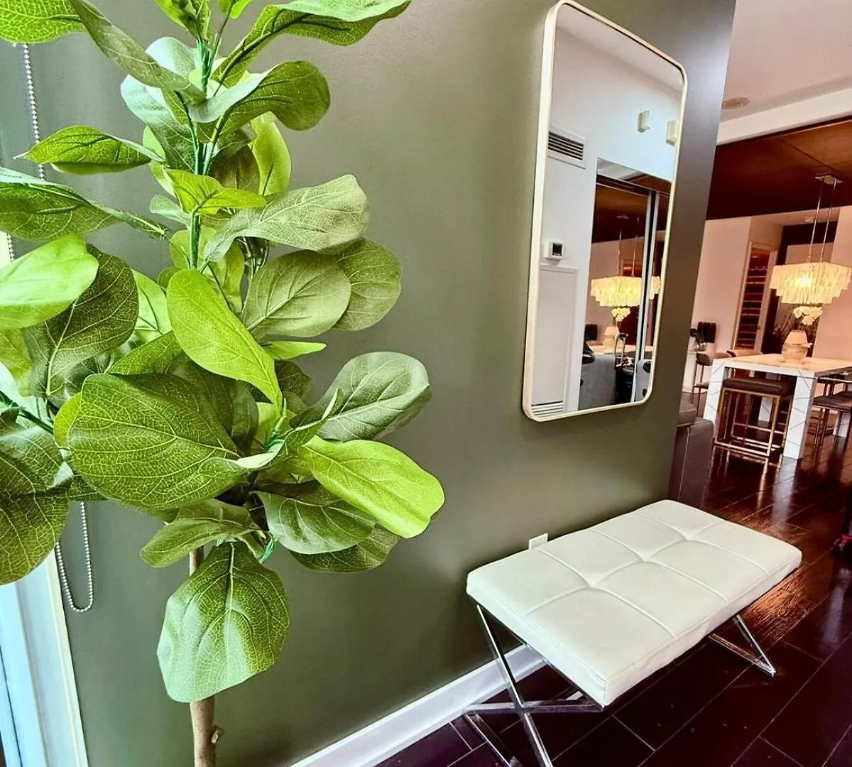 Apartment Charming 4Br Downtown Townhome Near Cn Tower Free Parking Toronto