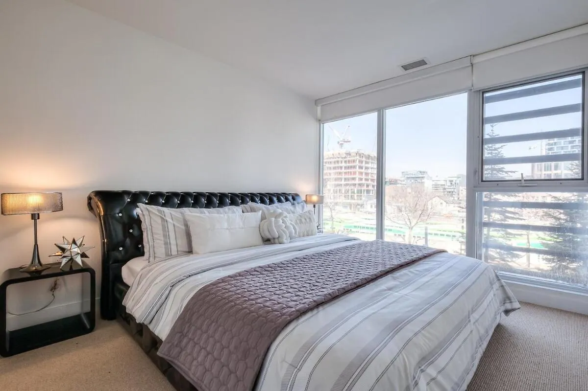 Charming 4Br Downtown Townhome Near Cn Tower Free Parking Toronto